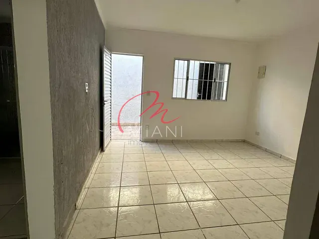 Casa 3 quartos e 2 banheiros, para alugar, no bairro São João em Itapevi