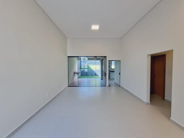 Casa com 250m² 3 quartos e 3 banheiros, à venda, no bairro Jardim Independência em Taubaté