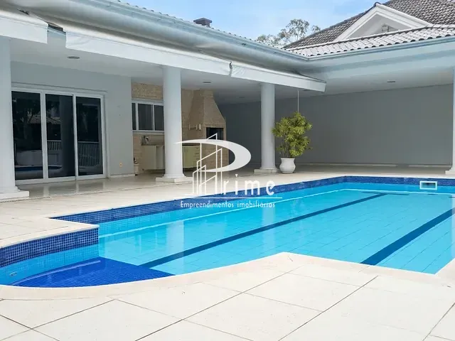 Casa 4 quartos e 6 banheiros, à venda, no bairro Itaipu em Niterói