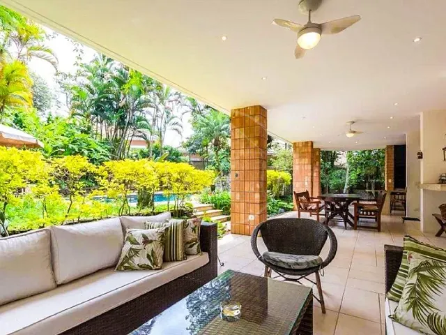 Casa com 1100m², à venda, no bairro Jardim Cordeiro em São Paulo