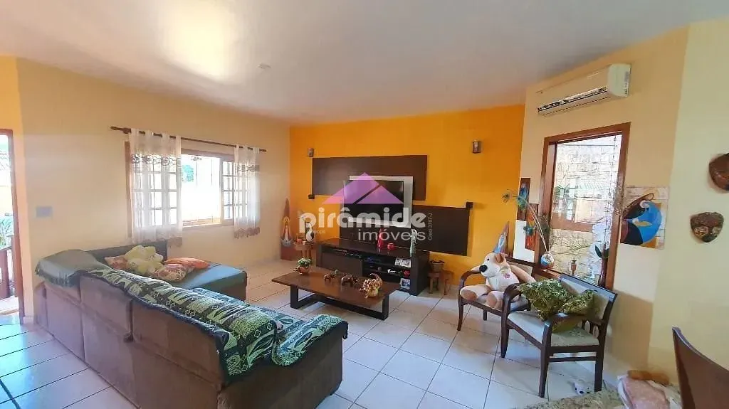 Casa, 3 quartos, 193 m² - Foto 3