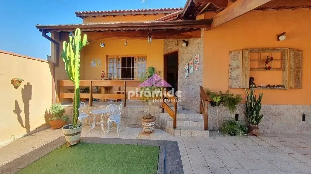 Casa, 3 quartos, 193 m² - Foto 1