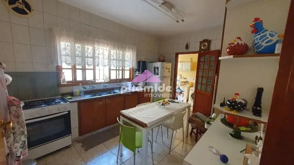 Casa, 3 quartos, 193 m² - Foto 6