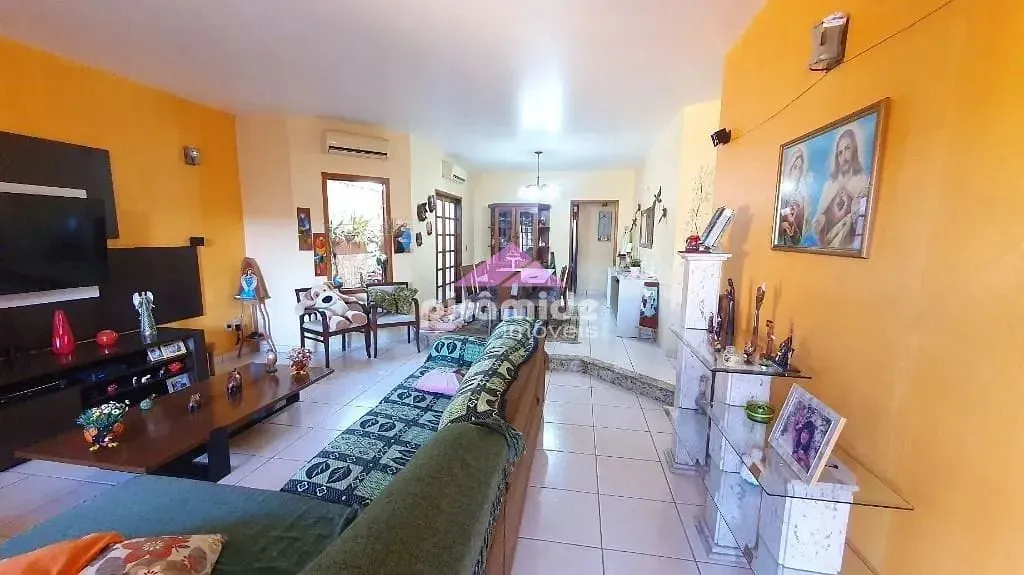 Casa, 3 quartos, 193 m² - Foto 4