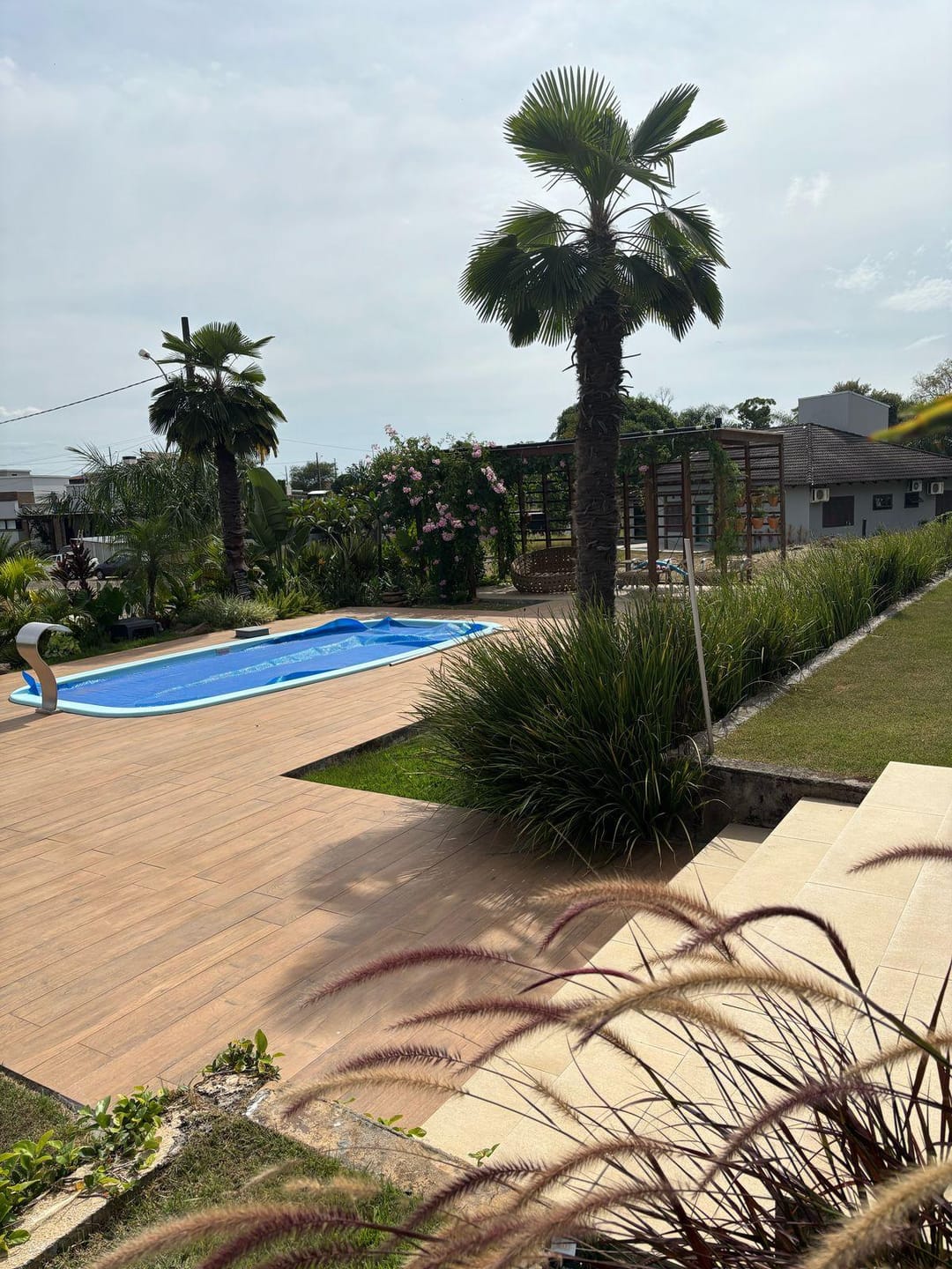 Casa à venda com 3 dormitórios, 2 banheiros, 2 vagas de garagens e 267m² de área privativa no bairro Zona Rural