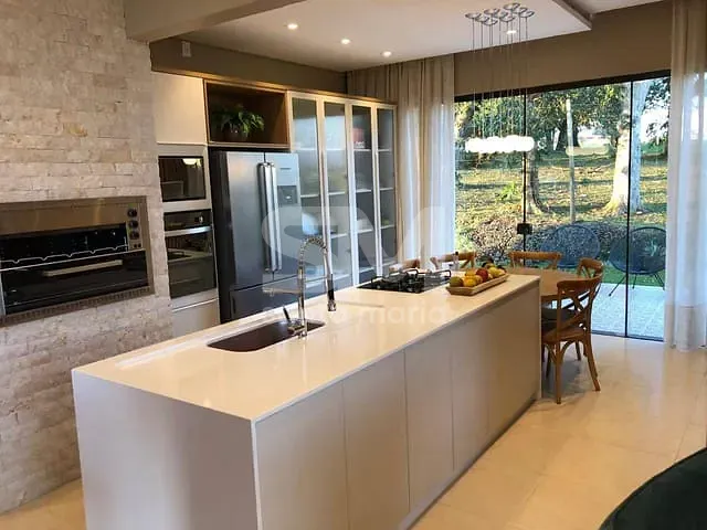 Casa 3 quartos e 2 banheiros, à venda, no bairro Goio-En em Chapecó