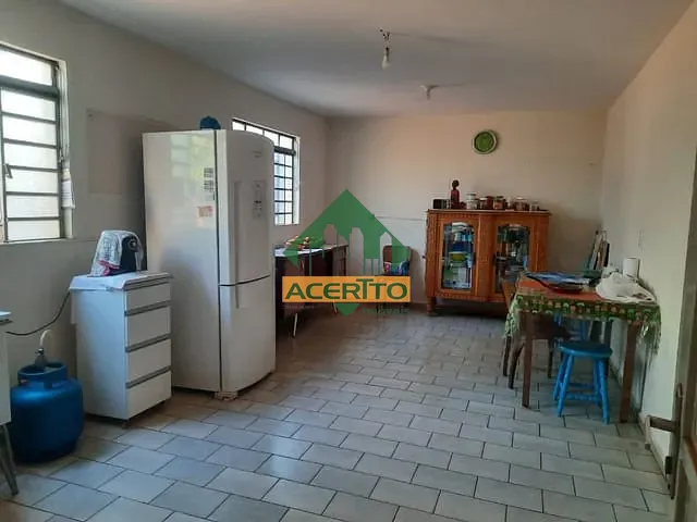Casa com 300m² 2 quartos e 1 banheiro, à venda, no bairro Jardim do Prado em Araçatuba