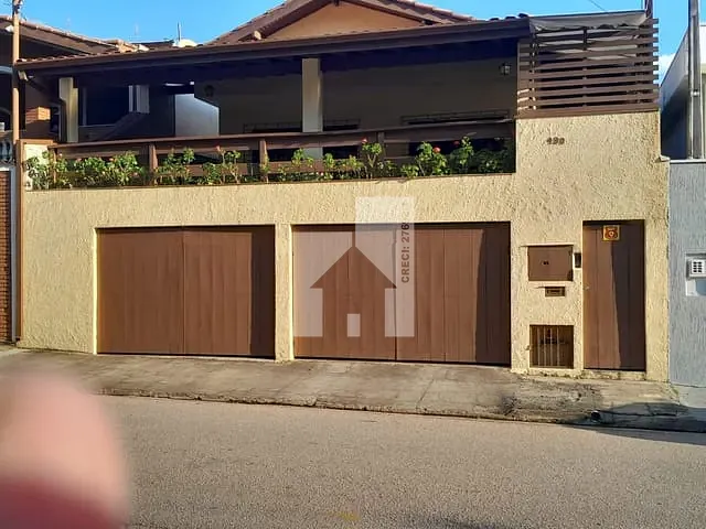 Casa com 290m² 3 quartos e 3 banheiros, à venda, no bairro Jardim Itália em Jundiaí