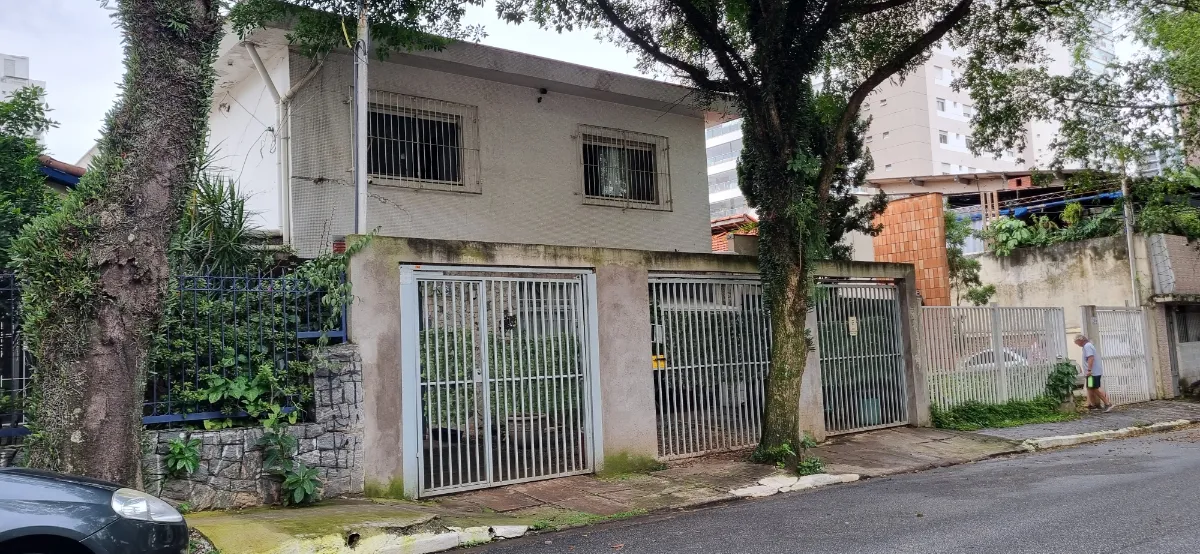 Casa para venda em Brooklin com 4 quartos, sendo 2 suítes, 280m²