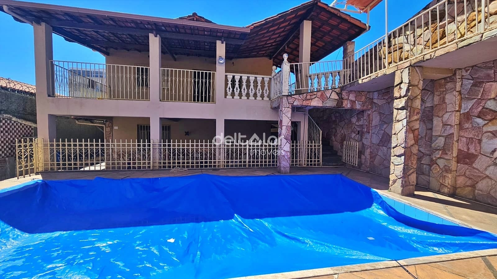 Casa para alugar com 5 quartos, 360m² - Foto 3