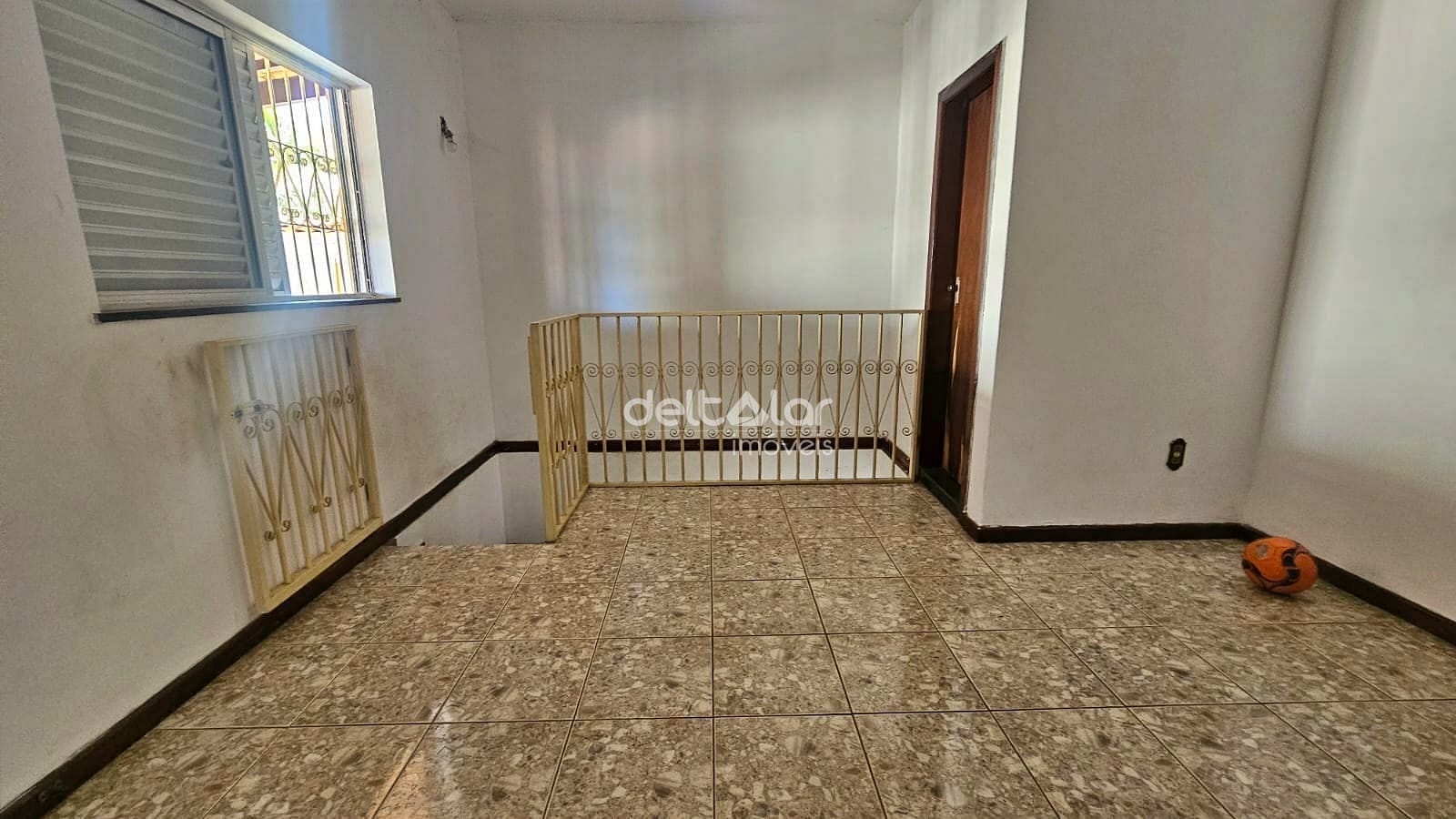 Casa para alugar com 5 quartos, 360m² - Foto 8