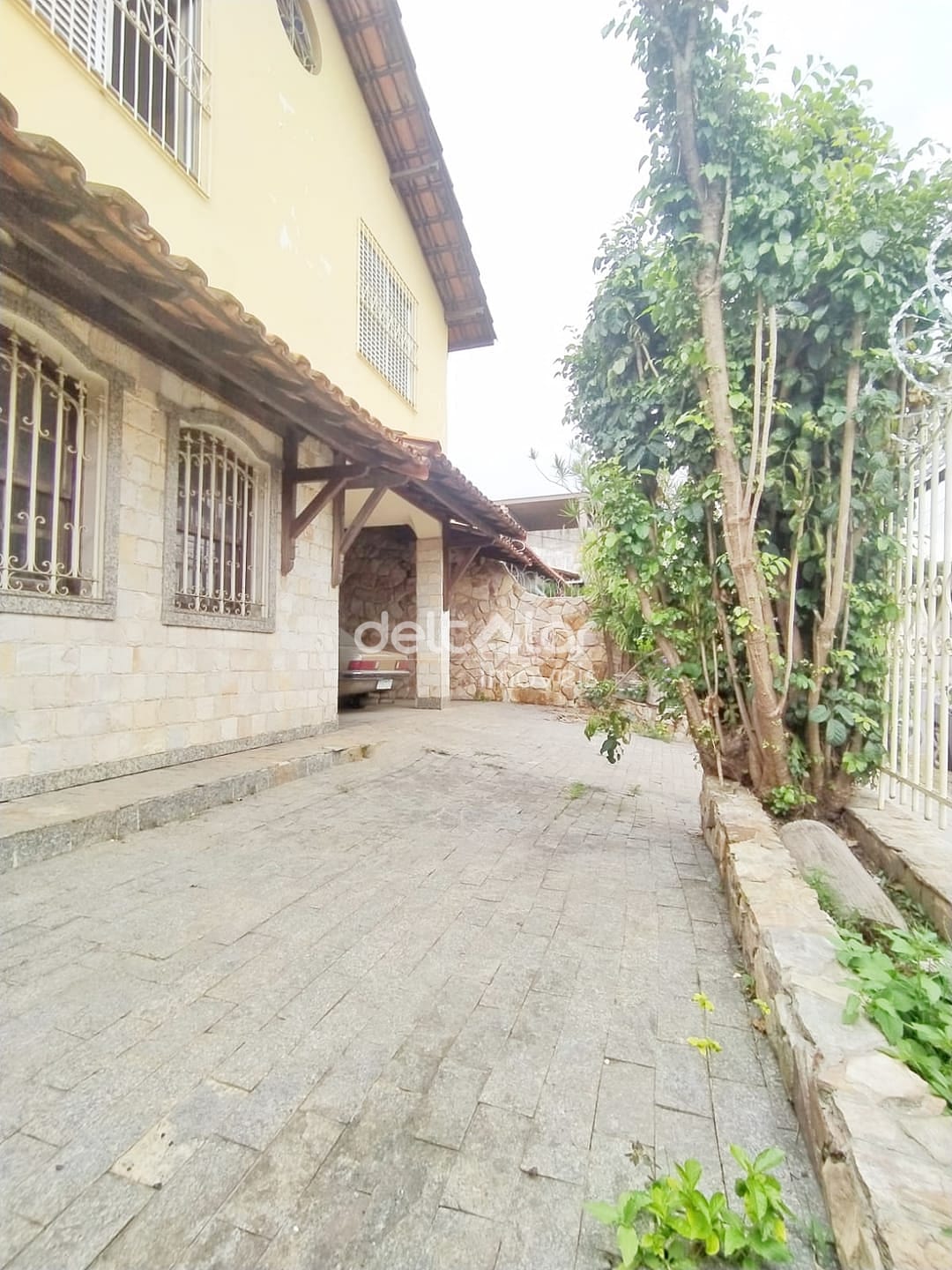 Casa para alugar com 5 quartos, 360m² - Foto 15