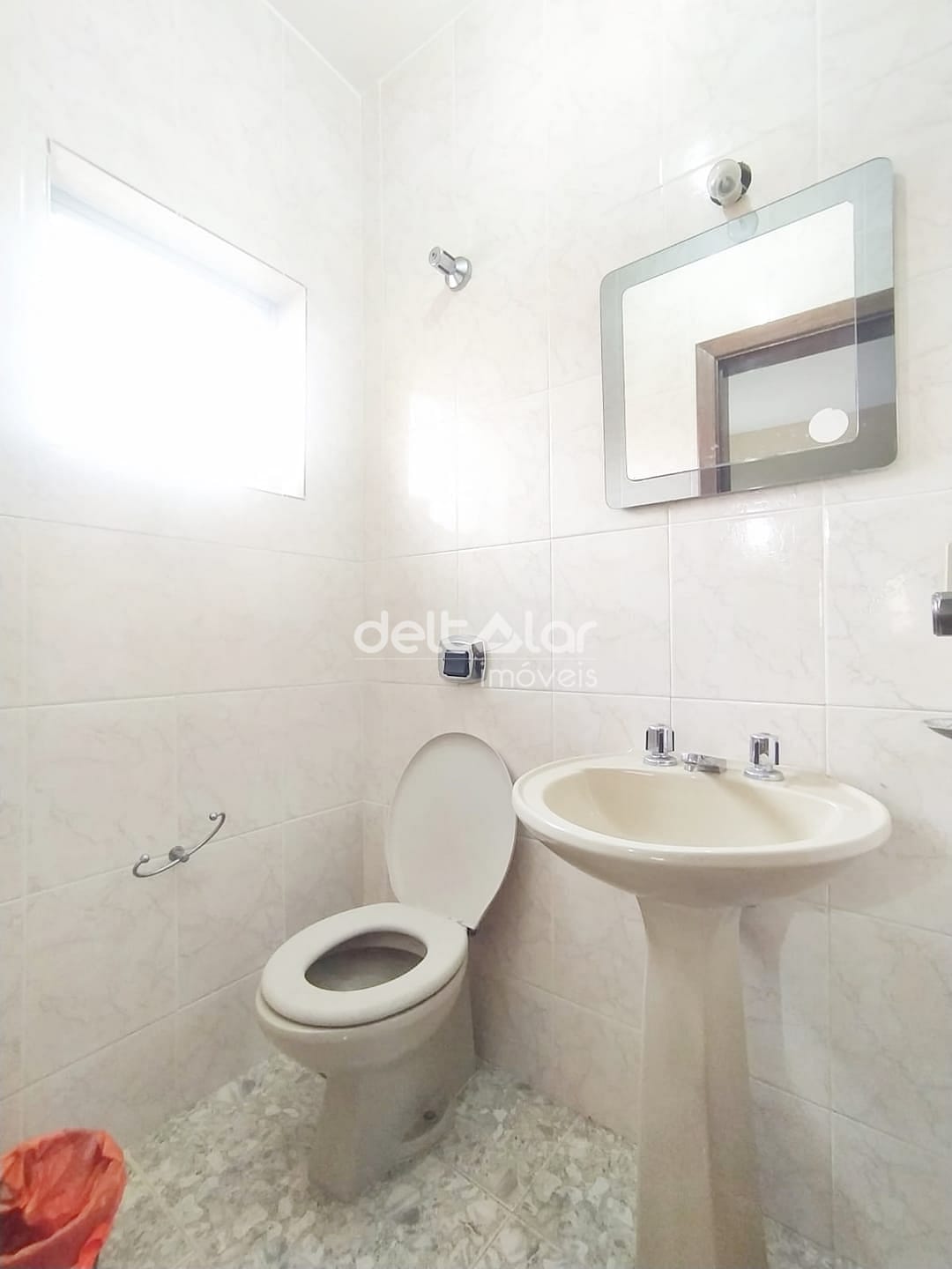 Casa para alugar com 5 quartos, 360m² - Foto 52