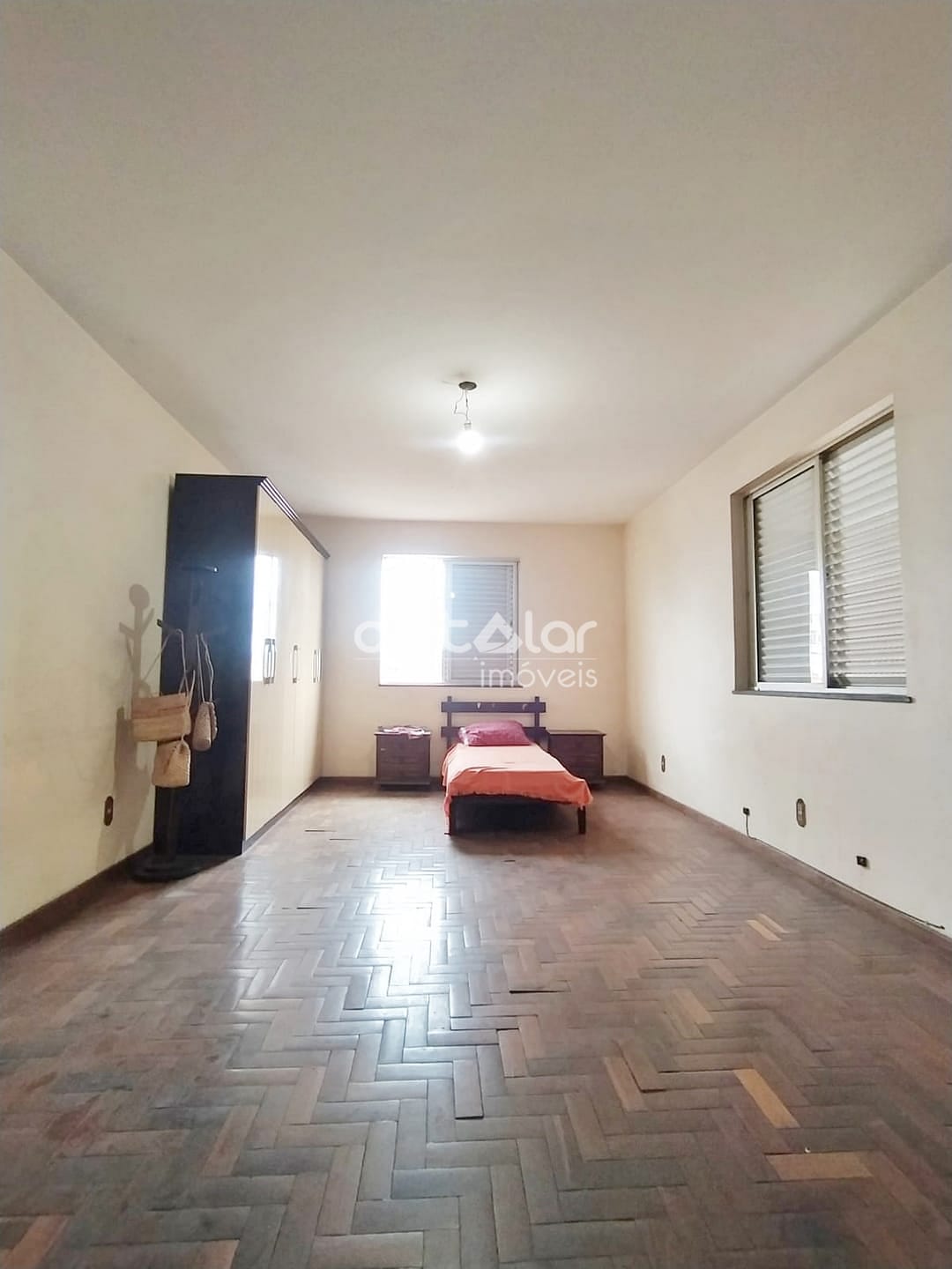 Casa para alugar com 5 quartos, 360m² - Foto 47