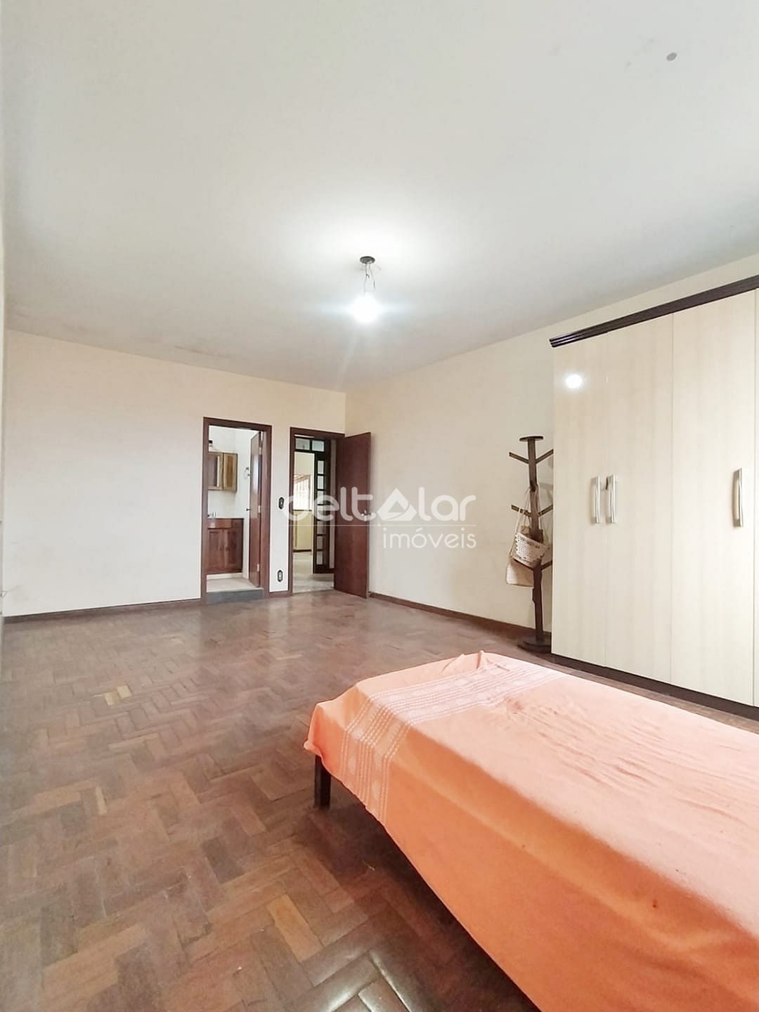 Casa para alugar com 5 quartos, 360m² - Foto 44