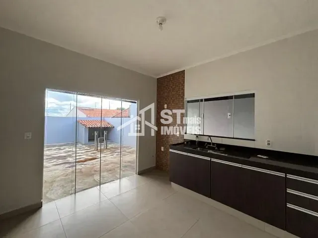 Casa 2 quartos e 1 banheiro, para alugar, no bairro Jardim Mirante em Andradas