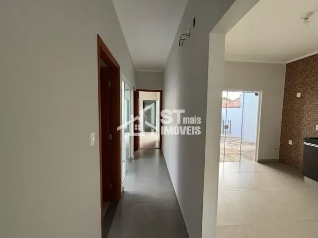 Casa 2 quartos e 1 banheiro, para alugar, no bairro Jardim Mirante em Andradas