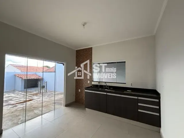 Casa 2 quartos e 1 banheiro, para alugar, no bairro Jardim Mirante em Andradas