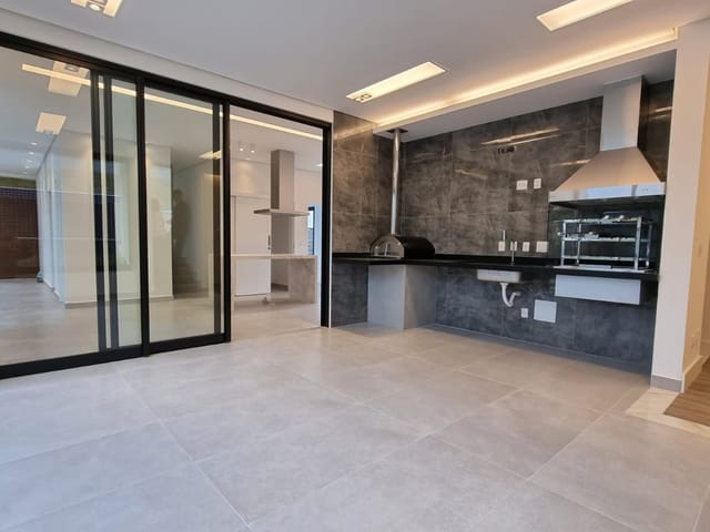 Casa com 472m² 4 quartos e 5 banheiros, à venda, no bairro Condomínio Residencial Alphaville em São José dos Campos