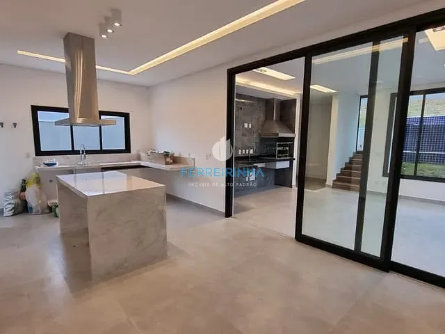 Casa com 472m² 4 quartos e 5 banheiros, à venda, no bairro Condomínio Residencial Alphaville em São José dos Campos
