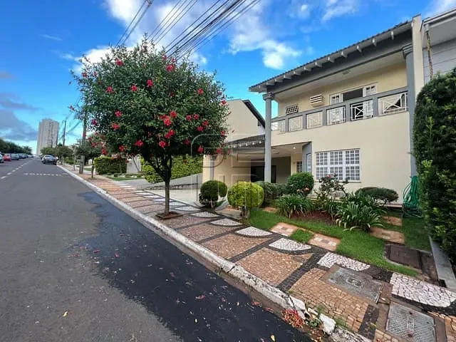 Casa com 420m² 4 quartos e 3 banheiros, à venda ou para alugar, no bairro Terras de Santana II em Londrina