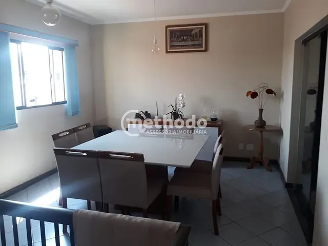 Casa com 300m² 4 quartos e 4 banheiros, à venda, no bairro Parque das Flores em Campinas