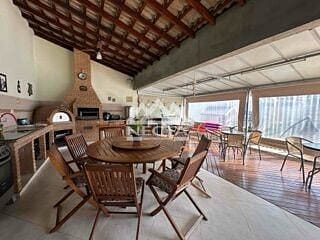 Casa, 5 quartos, 315 m² - Foto 2