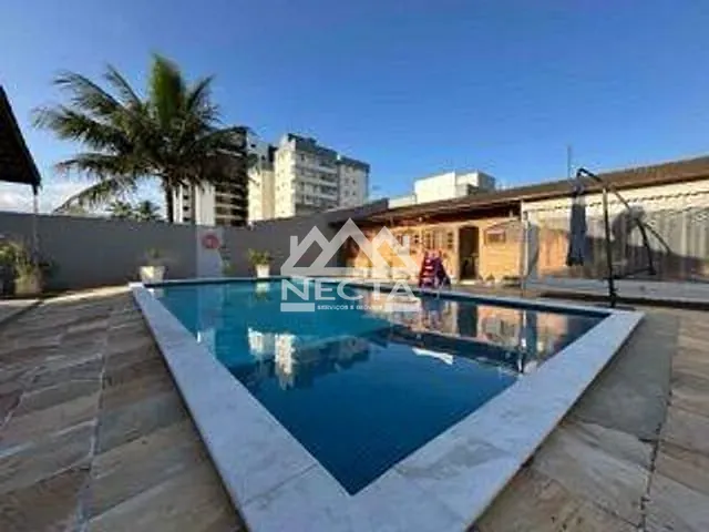 Casa com 765m² 5 quartos e 2 banheiros, à venda, no bairro Jardim Aruan em Caraguatatuba