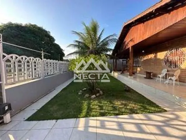 Casa com 765m² 5 quartos e 2 banheiros, à venda, no bairro Jardim Aruan em Caraguatatuba
