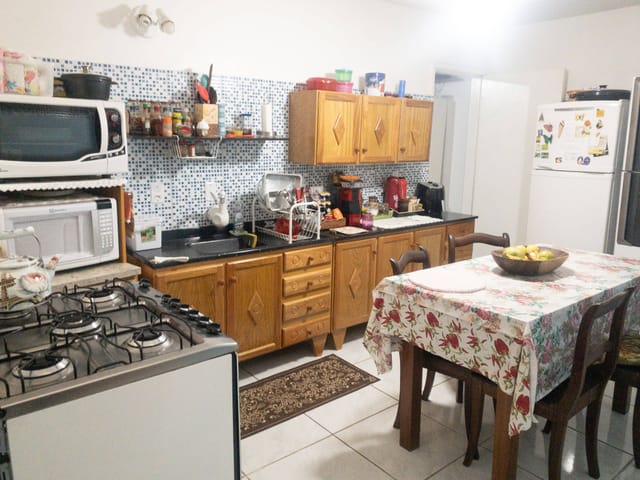 Casa com 275m² 4 quartos e 2 banheiros, à venda, no bairro Areal em Pelotas