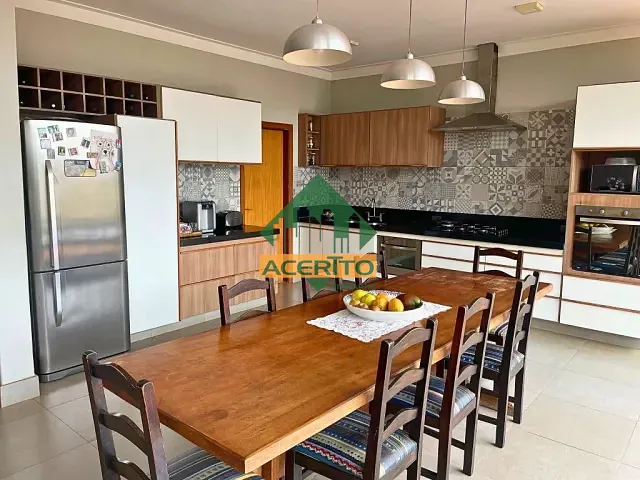 Casa com 1247m² 4 quartos e 6 banheiros, à venda, no bairro Jardim do Prado em Araçatuba