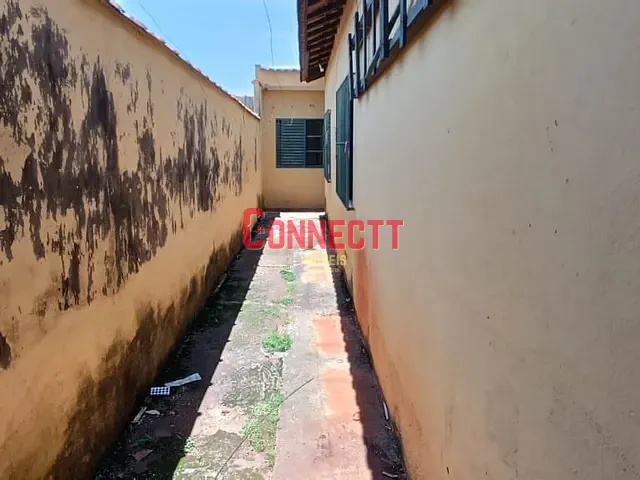 Casa com 200m² 2 quartos e 2 banheiros, à venda, no bairro Jardim Arlindo Laguna em Ribeirão Preto