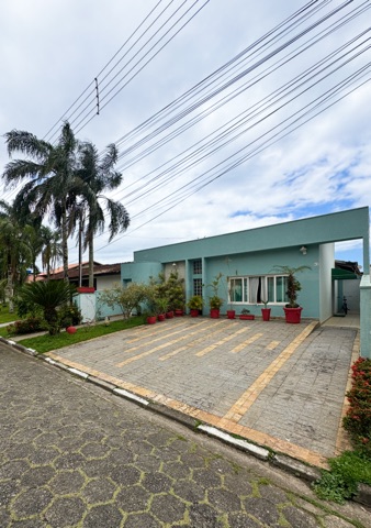 Casa com 360m² 4 quartos e 3 banheiros, à venda, no bairro Centro em Bertioga