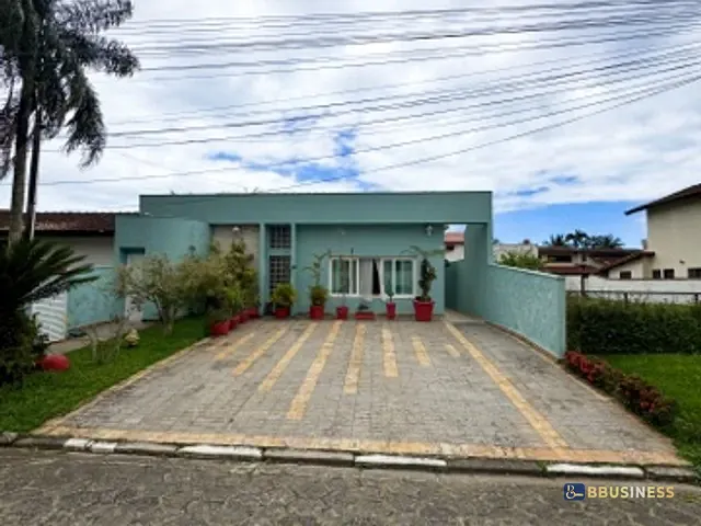 Casa com 360m² 4 quartos e 3 banheiros, à venda, no bairro Centro em Bertioga