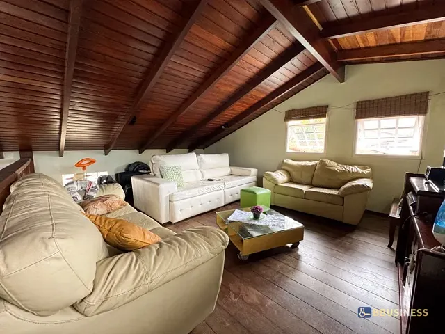 Casa com 360m² 4 quartos e 3 banheiros, à venda, no bairro Centro em Bertioga