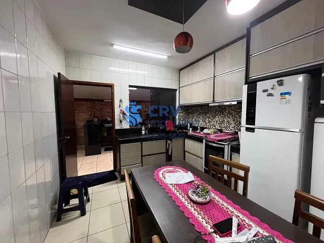 Casa com 198m² 3 quartos e 2 banheiros, à venda, no bairro Antares em Londrina
