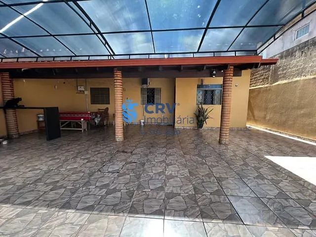 Casa com 198m² 3 quartos e 2 banheiros, à venda, no bairro Antares em Londrina