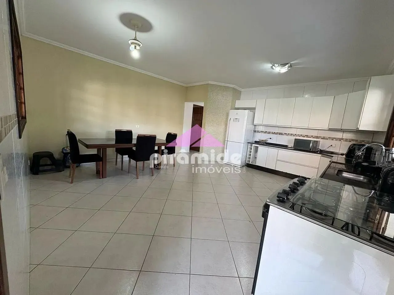 Casa, 2 quartos, 297 m² - Foto 8