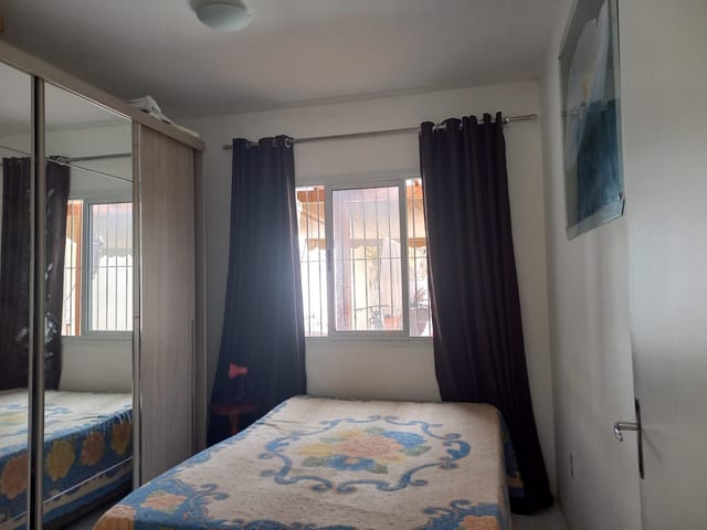 Casa com 150m² 2 quartos e 1 banheiro, à venda, no bairro Laranjal em Pelotas