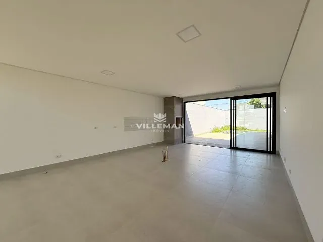 Casa 3 quartos e 3 banheiros, à venda, no bairro Parque Industrial em Maringá