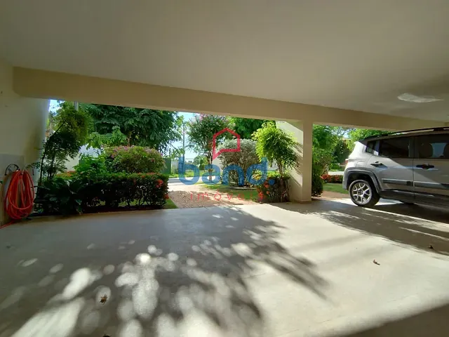 Casa 3 quartos e 4 banheiros, para alugar, no bairro Rafael Alcala em Porto Feliz