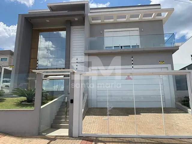 Casa com 400m² 3 quartos e 2 banheiros, à venda, no bairro Passo dos Fortes em Chapecó