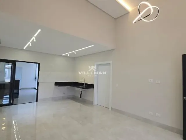 Casa 3 quartos e 3 banheiros, à venda, no bairro Jardim Munique em Maringá