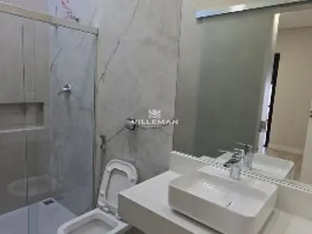 Casa 3 quartos e 3 banheiros, à venda, no bairro Jardim Munique em Maringá
