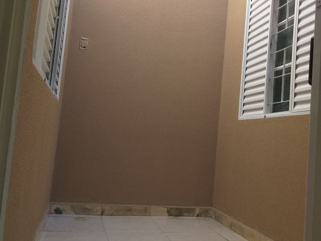 Casa com 187m² 3 quartos e 2 banheiros, à venda, no bairro Califórnia em Londrina