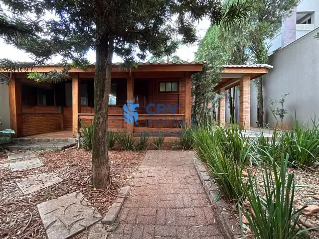 Casa com 612m² 2 quartos e 3 banheiros, à venda ou para alugar, no bairro Jardim Higienópolis em Londrina