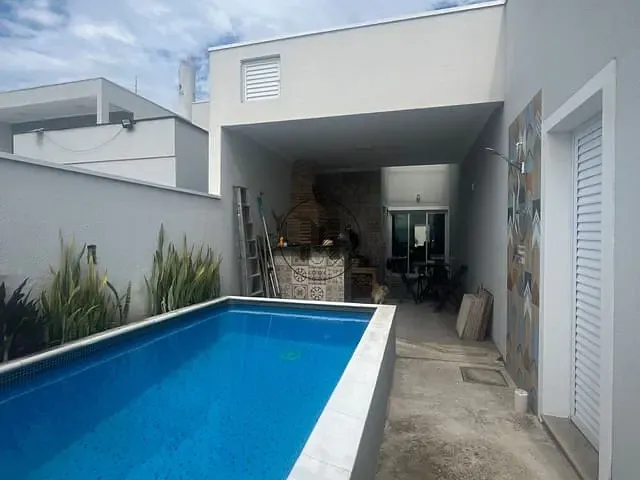 Casa 3 quartos e 2 banheiros, à venda, no bairro Village Mantiqueira em Guaratinguetá