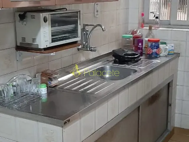 Casa 2 quartos e 3 banheiros, à venda, no bairro Centro em Aparecida
