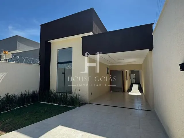 Casa com 245m² 3 quartos e 1 banheiro, à venda, no bairro Vila Oliveira em Aparecida de Goiânia