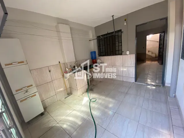 Casa 3 quartos e 1 banheiro, para alugar, no bairro Jardim Santa Bárbara em Andradas